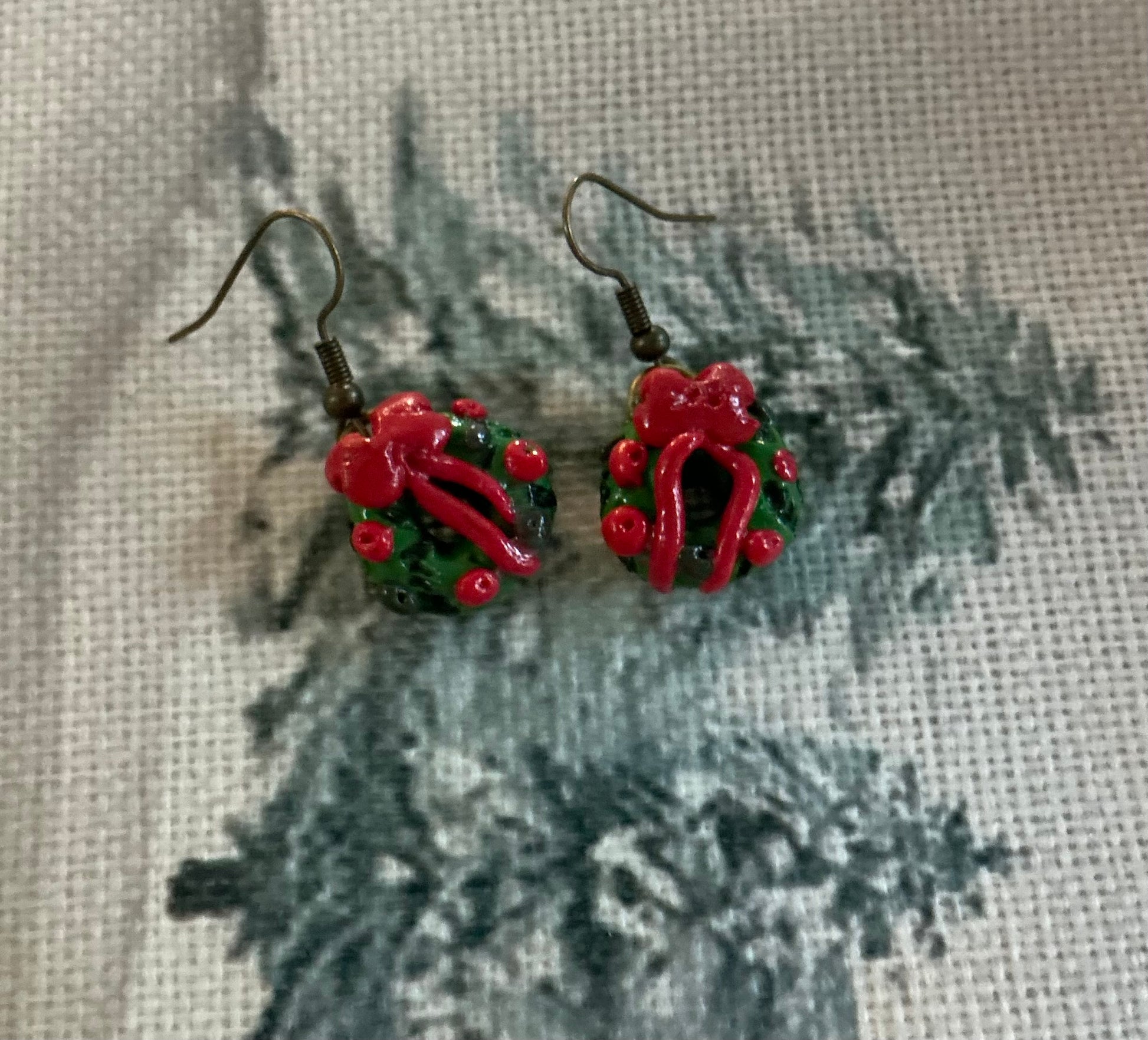 Christmas reeve earrings