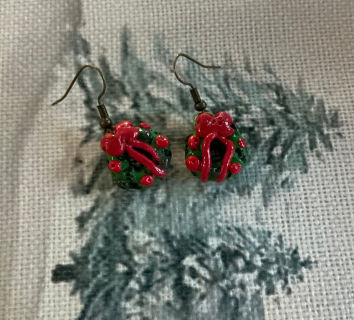 Christmas reeve earrings